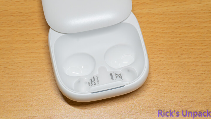 【開箱】soundcore首款半入耳藍芽耳機 | soundcore Liberty Buds