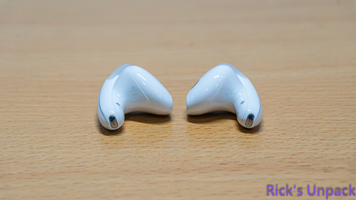 【開箱】soundcore首款半入耳藍芽耳機 | soundcore Liberty Buds