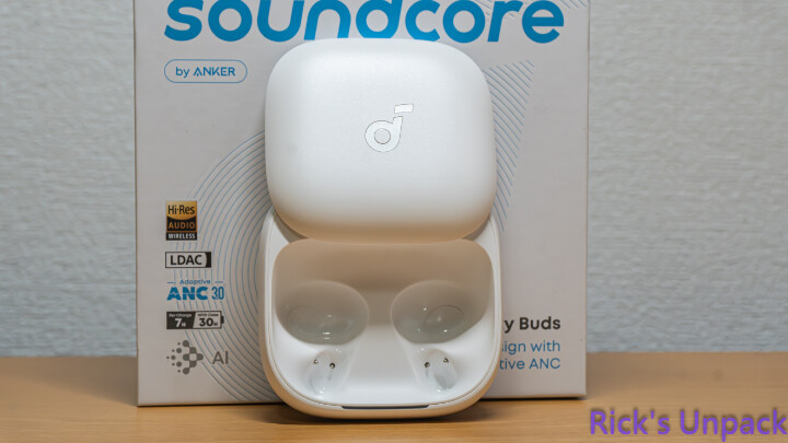 【開箱】soundcore首款半入耳藍芽耳機 | soundcore Liberty Buds