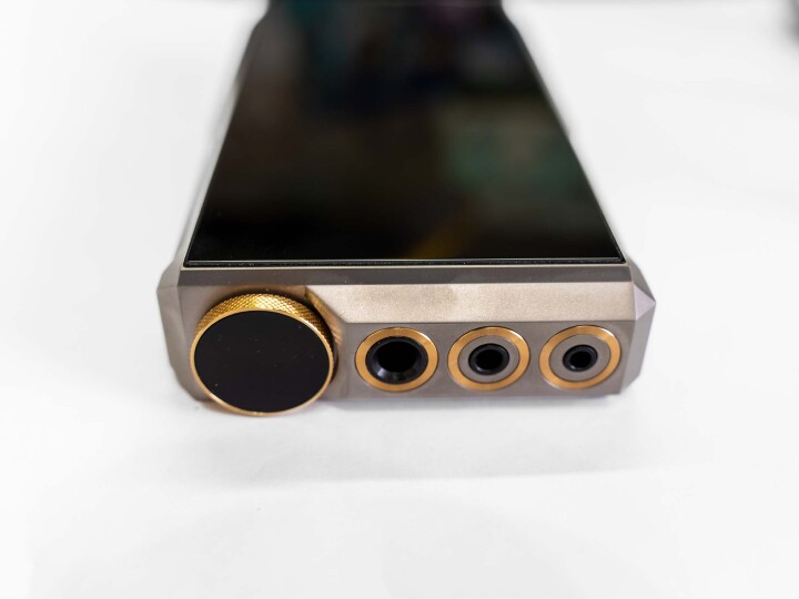 [開箱] Fiio M27二代超級戰艦 重量級DAP隨身播放器 鈦合金版