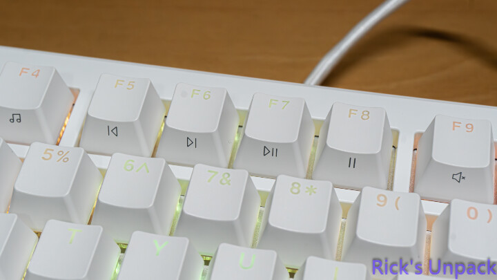 【開箱】磁軸機械軸雙重並行 | Glorious GMMK 3 HE 75 WHITE