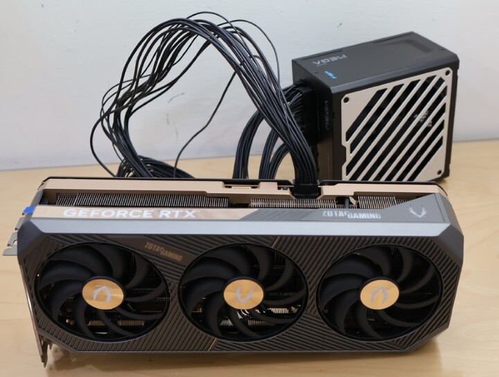  高階CP金牌選擇MIT 台灣製 FSP 全漢 MEGA GM 玩家級旗艦金牌