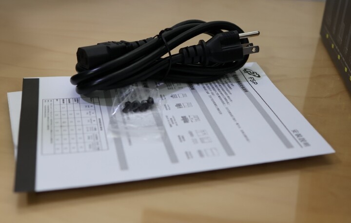 FSP 全漢 3千元級別全模金牌新品 VIC GM