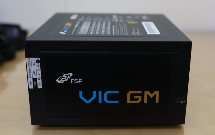 FSP 全漢 3千元級別全模金牌新品 VIC GM