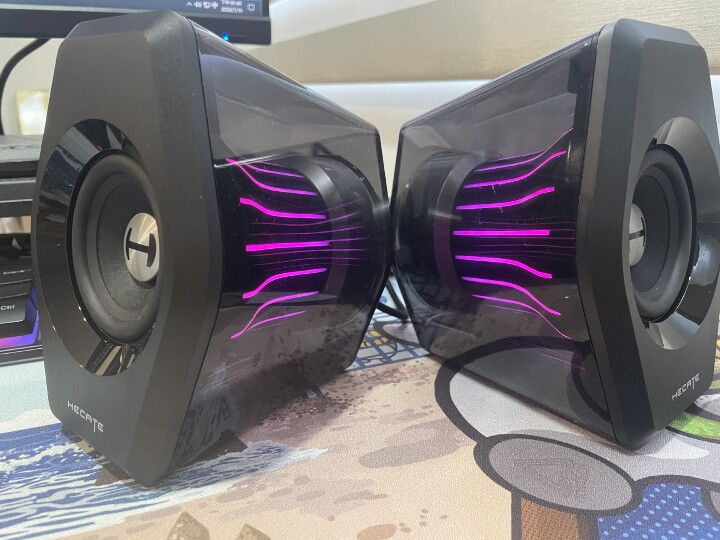 有質感又不浮誇的電競喇叭｜EDIFIER G2000 PRO
