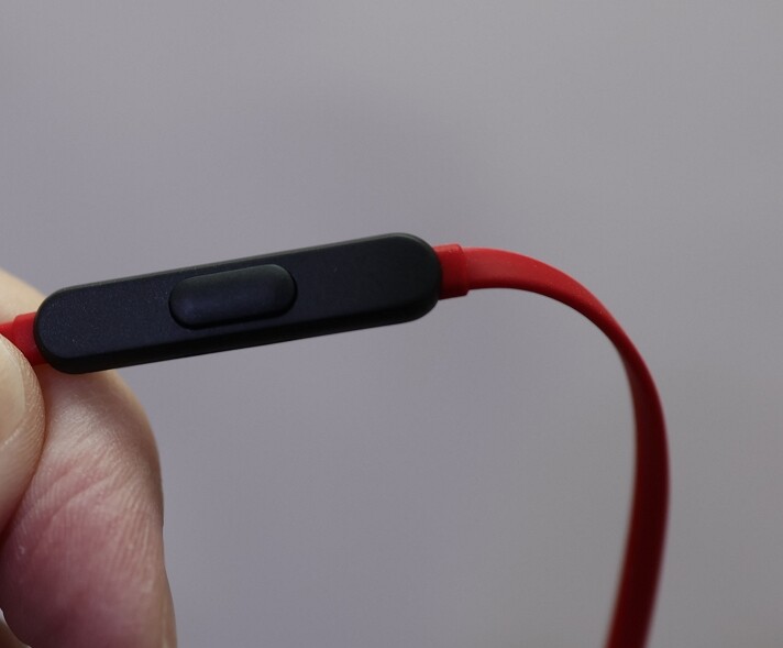 千元耳道式遊戲耳機 HyperX Cloud Earbuds II