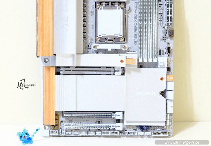 白色木紋新風格：X870E AERO X3D WOOD搭FRAME 5000D WOOD RS實測