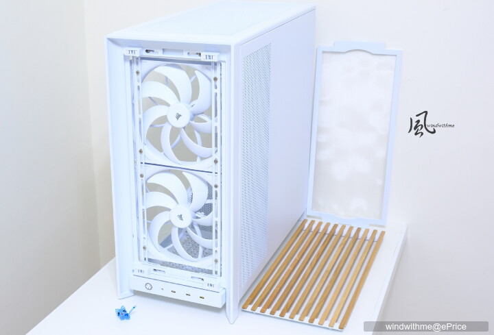 白色木紋新風格：X870E AERO X3D WOOD搭FRAME 5000D WOOD RS實測
