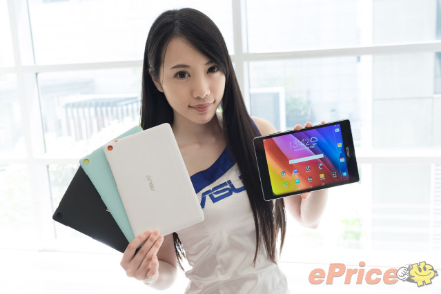 ZenPad S 8.0亦備有典雅時尚手拿包造型皮套(Zen Clutch)、多功能保護套(Tri Cover)等專屬配件，使用者可依個人需求任意選搭。(圖為多功能保護套).jpg
